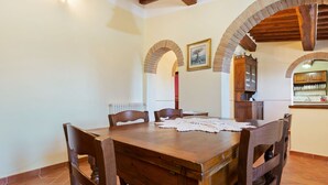 House | Living room - Secluded Holiday Home in Bibbiano With Courtyard (Colle di Val d'Elsa)
