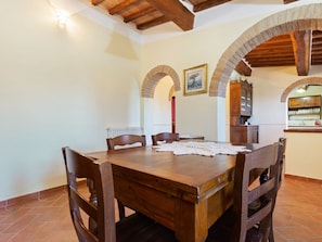 House | Living room - Secluded Holiday Home in Bibbiano With Courtyard (Colle di Val d'Elsa)