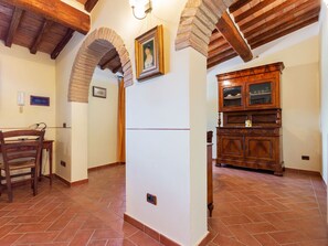 Fridge, oven, stovetop - Secluded Holiday Home in Bibbiano With Courtyard (Colle di Val d'Elsa)