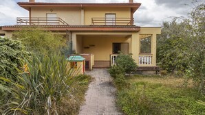 Exterior - Valley-view Villa in Trabia With Swimming Pool (Trabia)