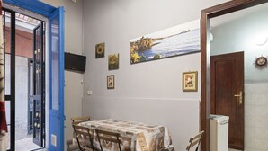 Dining - Comfortable Holiday Home in Aci Trezza Near the Sea (Aci Castello)