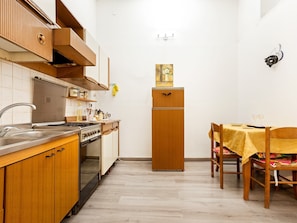 House | Dining