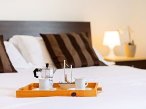3 Schlafzimmer, individuell eingerichtet, Bettwäsche