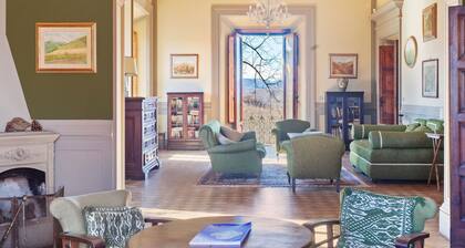 Belvilla by OYO Cosy Holiday Home With Pool