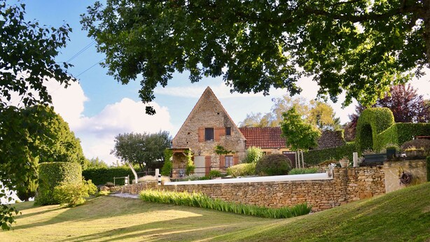 Unclassified image, 1 of 30, button - Enticing Holiday Home in Tamniès With Swimming Pool (Tamnies)