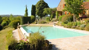 Unclassified image, 2 of 30, button - Enticing Holiday Home in Tamniès With Swimming Pool (Tamnies)
