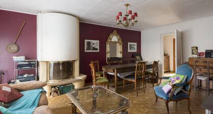 Bed and Breakfast 1 in Beautiful Holiday Home in Les Clayes-sous-bois