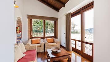 Villa | Living room