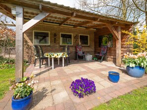 Balcony - Alluring Holiday Home in Groet With Terrace (Groet)