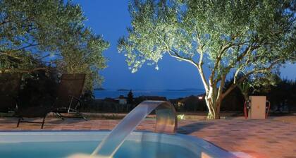 Enticing Mobile Home in Pakoštane With Swimming Pool