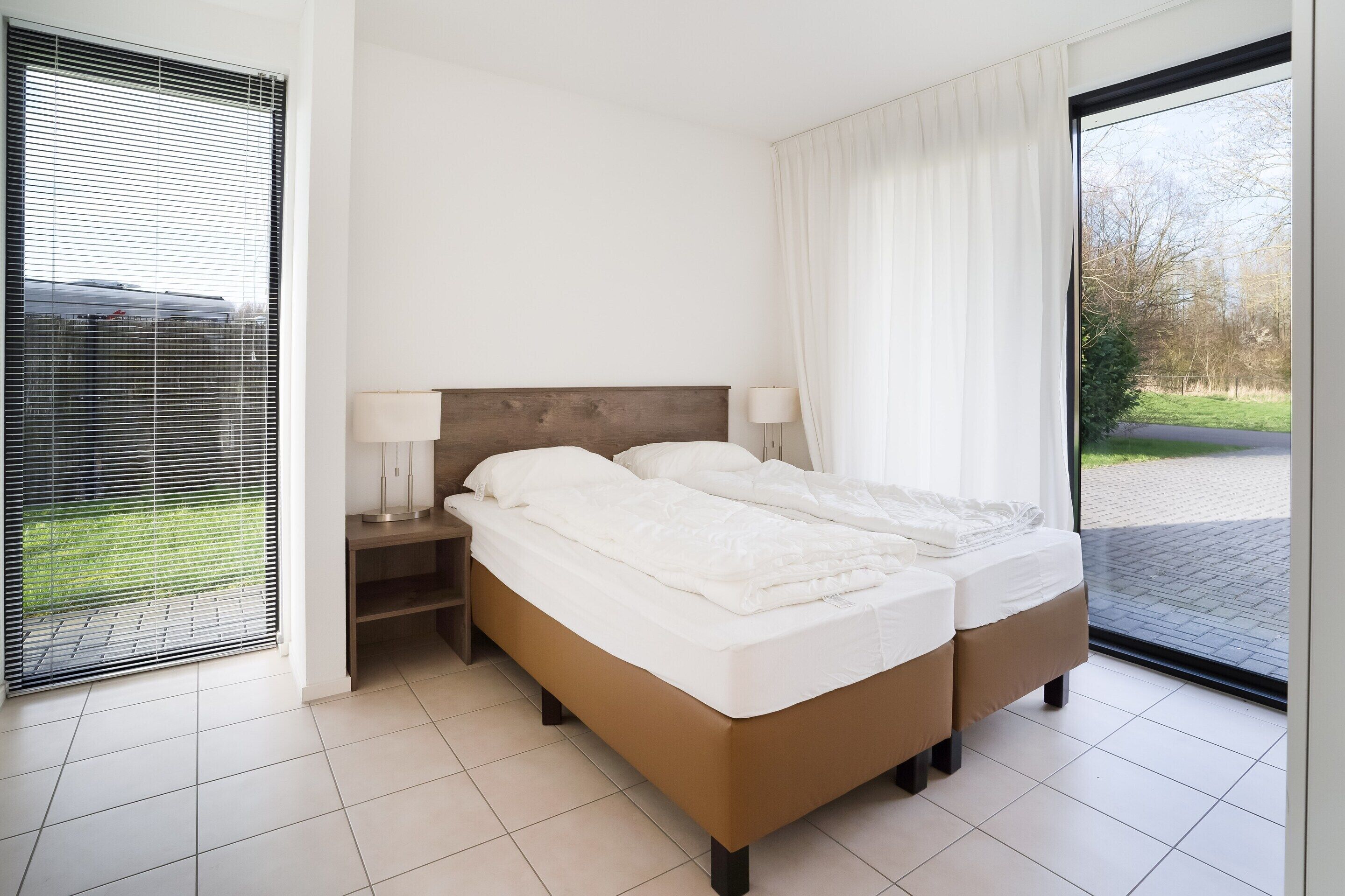 House | 4 bedrooms, individually furnished, bed sheets