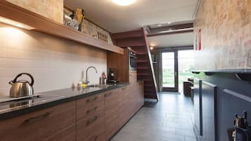 House | Private kitchen | Microwave, coffee/tea maker