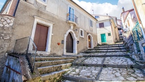 Unclassified image, 2 of 35, button - Simplistic Holiday Home in Montemarano With Garden (Montemarano)