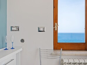 2 bedrooms, individually furnished, bed sheets - Pretty Holiday Home in Gioiosa Marea With Private Terrace (Gioiosa Marea)