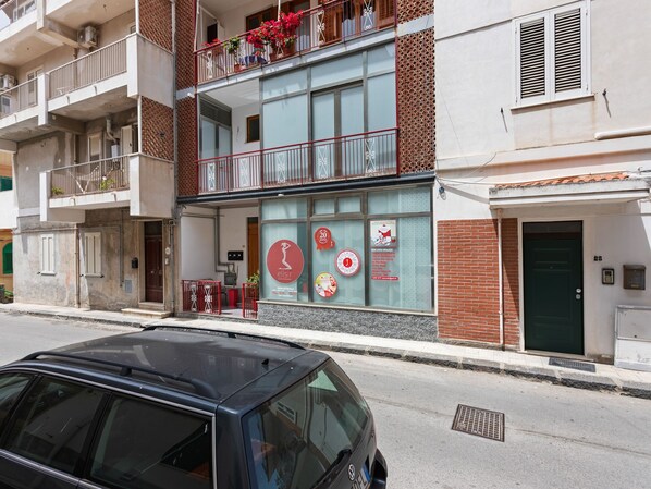 Exterior - Pretty Holiday Home in Gioiosa Marea With Private Terrace (Gioiosa Marea)