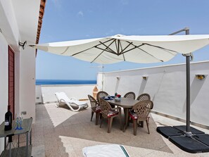 Balcony - Pretty Holiday Home in Gioiosa Marea With Private Terrace (Gioiosa Marea)