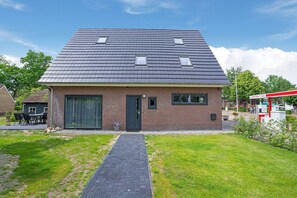 Villa | Reception - Group House in Lemele Near Heuvelrug (Lemele)