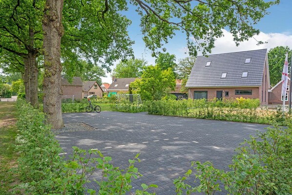 Exterior - Group House in Lemele Near Heuvelrug (Lemele)