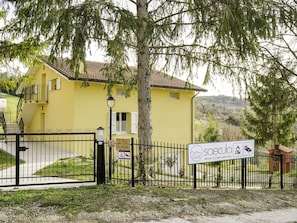 Reception - Attractive Holiday Home in Force With Private Swimming Pool (Force)