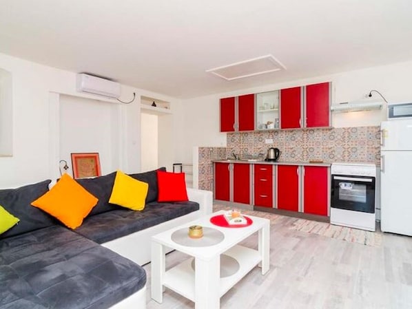 Apartment | Living room