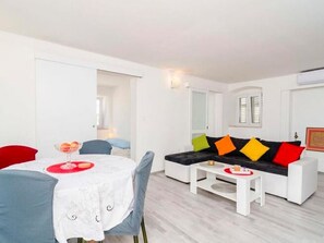 Apartment | Living room