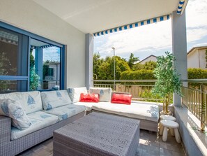 Balcony - Elegant Apartment in Novalja near Sea (Novalja)