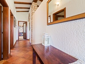 3 bedrooms, individually furnished, bed sheets - Tranquil Villa in Rovinj With Private Swimming Pool (Rovinj)