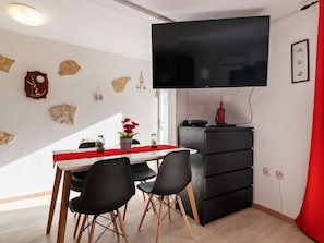 Dining - Hill View Apartment in Mošćenička Draga near Sea Beach (Moscenicka Draga)
