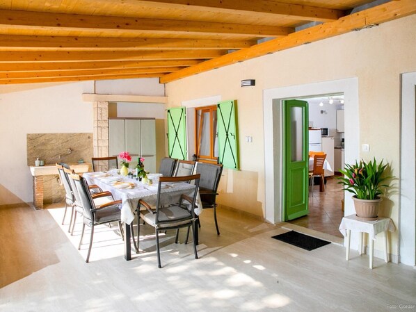 House | Dining - Adorable Holiday Home With Pool and Terrace (Bale)