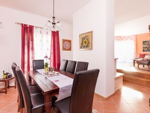 Dining - Scenic Holiday Home in Veprinac With Private Swimming Pool (Opatija)
