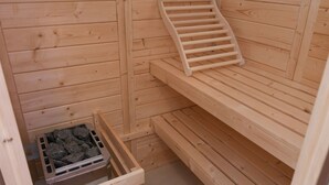 Unclassified image, 5 of 36, button - Plush Apartment in Rijeka with Hot Tub near Sea (Rijeka)