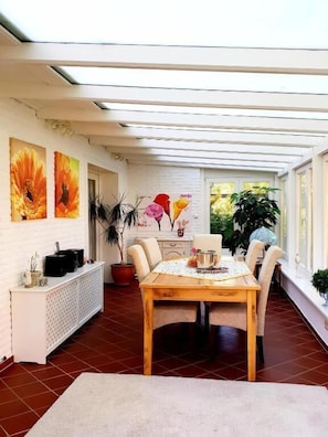 Apartment (incl. 100 EUR Cleaning Fee) | Living area - White House Ferienwohnung Foehr (Alkersum)