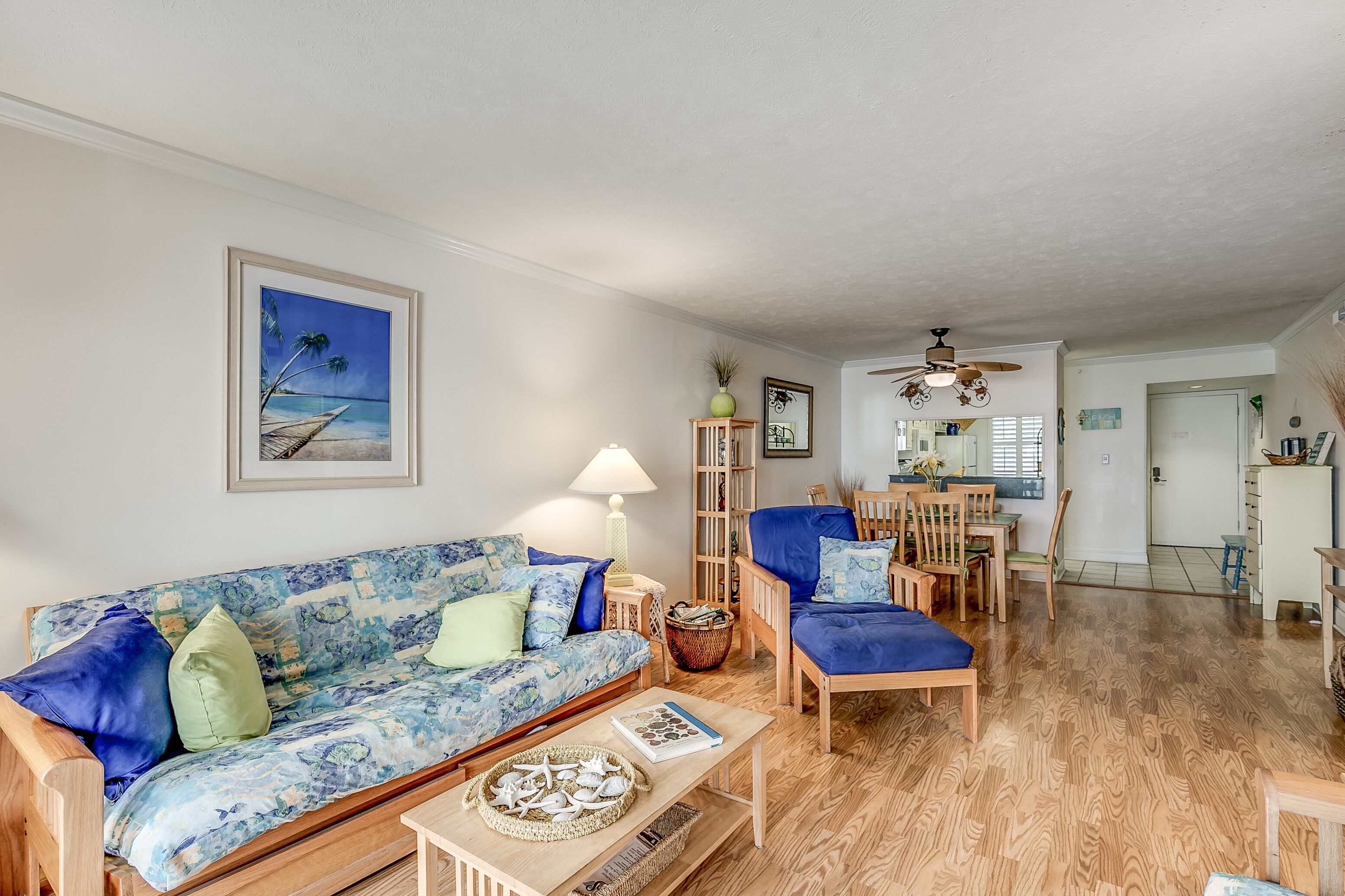 Large Family Friendly Condo - Steps to the Beach! Close to Attractions!