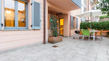 Apartment, 2 Bedrooms | Terrace/patio