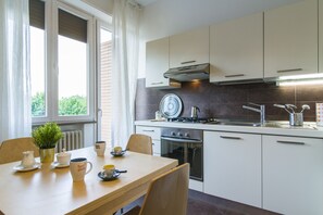 公寓, 1 間臥室 | 房內用餐區