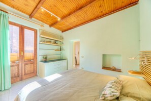 Apartment, 2 Bedrooms | 2 bedrooms, free WiFi, bed sheets