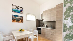 Apartment, 2 Bedrooms | Private kitchen | Espresso maker, fridge, oven, stovetop - Dimore Anny - Euthalia (Noto)