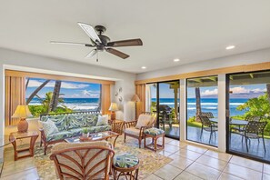 Smart TV, DVD player, stereo - 58-4 Puamana, Views, Views, INCREDIBLE Views!! (Lahaina)