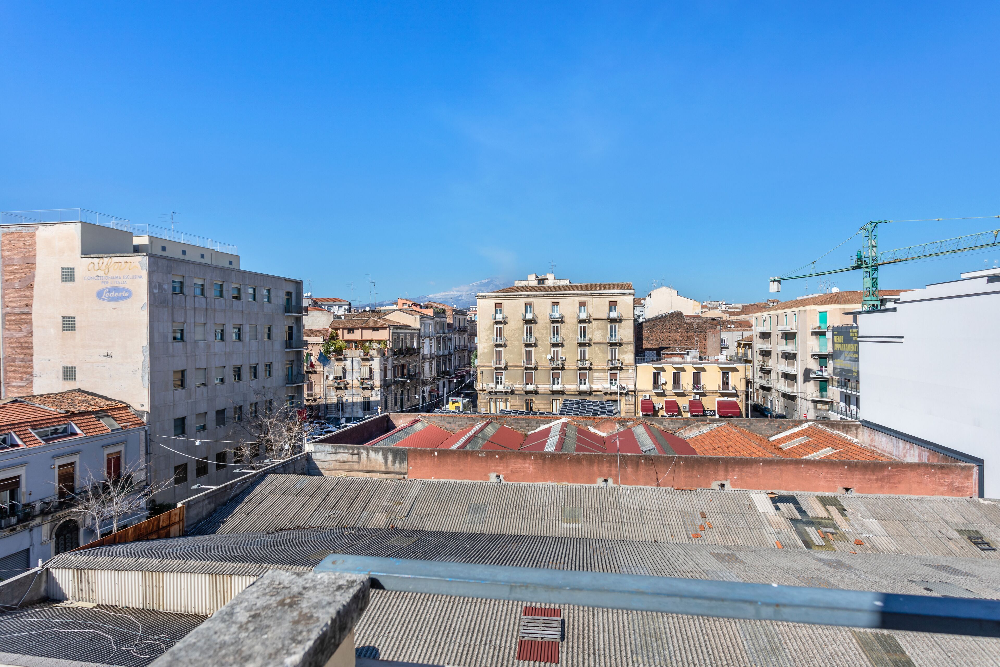 Libertà Frame Apartment - Terrace and Etna view