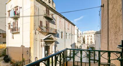 Stylish Flat Maqueda