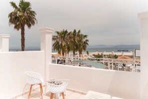 Terrace/patio - Olive Grove Beachfront (Kavos)