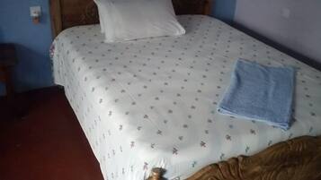 Desk, free WiFi, bed sheets