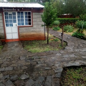 Exterior detail - Mwaki-Mugi Hotel & Campsite (Nakuru)