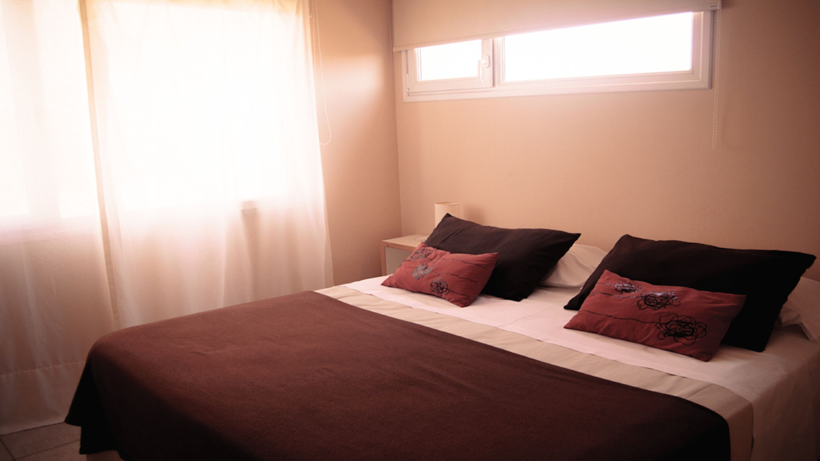 Premium bedding, down comforters, in-room safe, blackout drapes