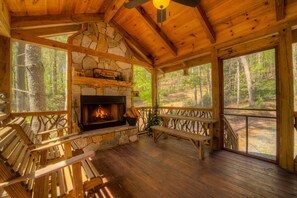 Interior - Buckingham Palace by Escape to Blue Ridge (Cherry Log)