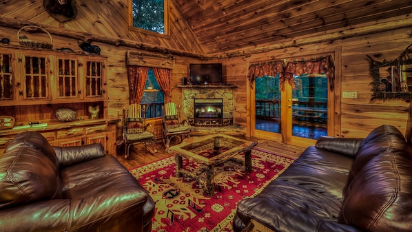 Cabin, 3 Bedrooms | Living room