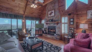 Cabin, 3 Bedrooms | Living room | TV