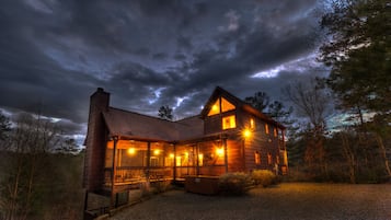 Cabin, 3 Bedrooms | Exterior