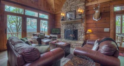 Chestnut Lodge by Escape to Blue Ridge
