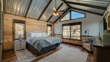 Cabin, 3 Bedrooms | 3 bedrooms, iron/ironing board, free WiFi, bed sheets